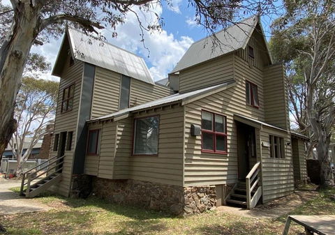 Burramys - Hotel NSW 1