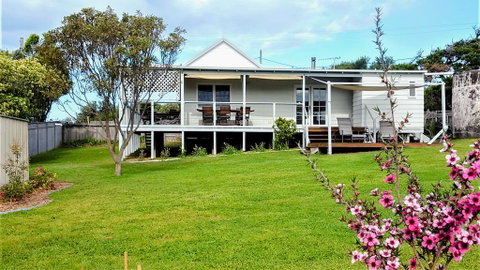 By The Beach @ Catho - Hotel NSW 1