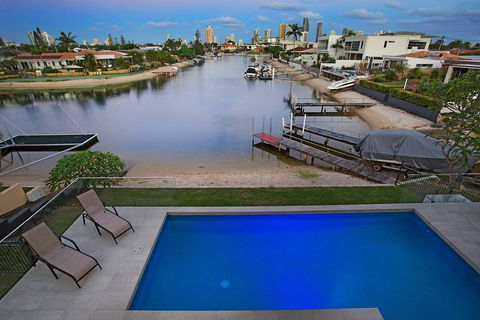C'est La Vie - Hotel NSW 1