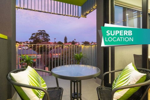 Canopy @ 44-Minutes From The CBD, Train And Cafes - Wifi - Nespresso - Amenities - Hotel NSW 0