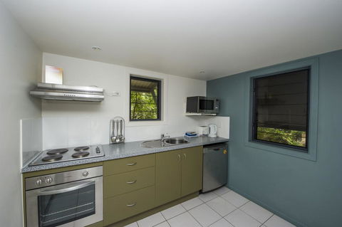 Canopy Chalet 10 - Hotel NSW 1