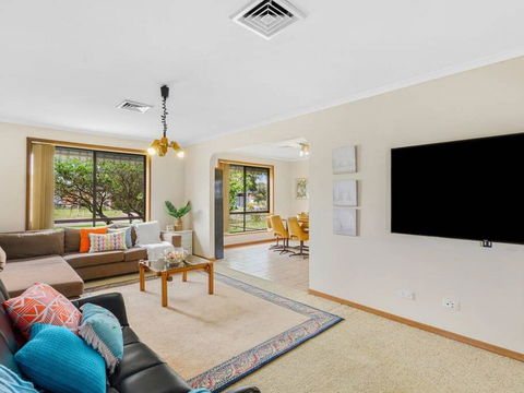 CAPEL Family Home, Large Yard, Close To Beach - Hotel NSW 3