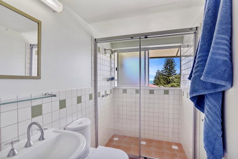 Cascades - Hotel NSW 3