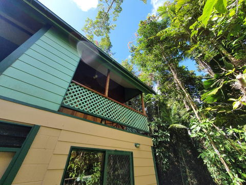 Cassowary House - Hotel NSW 1