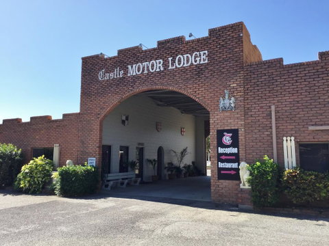 Castle Motor Lodge - Hotel NSW 0