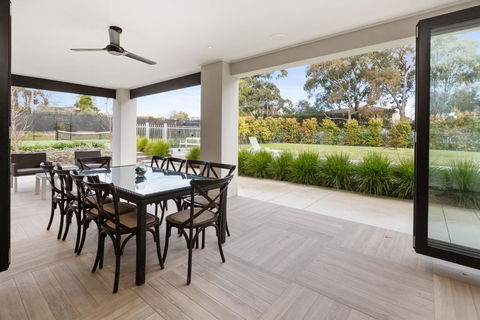 CATALINA - MOUNT ELIZA - Hotel NSW 2