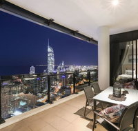 Cavill Avenue Luxury Private Apartments - Hotel NSW