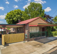 Central Armidale 2-Bedroom Apartment - Hotel NSW