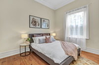 Book Thebarton Accommodation Vacations Hotel NSW Hotel NSW