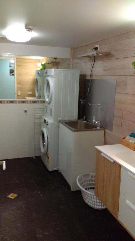 Charlton Apartments - Hotel NSW 3
