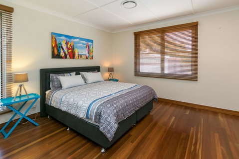 Charming Home By The Sea - Hotel NSW 2
