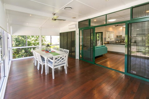 Charming Home By The Sea - Hotel NSW 3