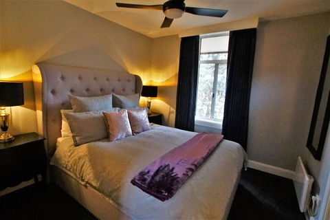 City Life Apartment-full Kitchen & Separate Bedroom - Hotel NSW 3