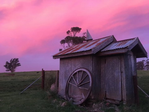 Claremont Farmhouse - Hotel NSW 1