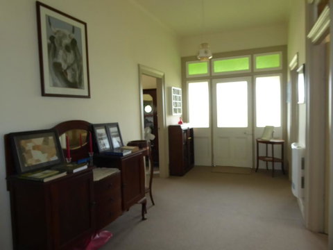 Claremont Farmhouse - Hotel NSW 0