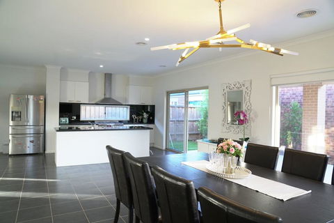 Classic 6BRM Villa In Melbourne - Hotel NSW 0