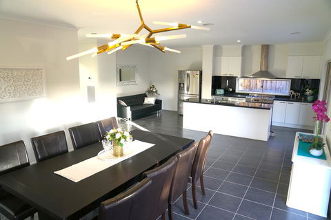 Classic 6BRM Villa In Melbourne - Hotel NSW 1