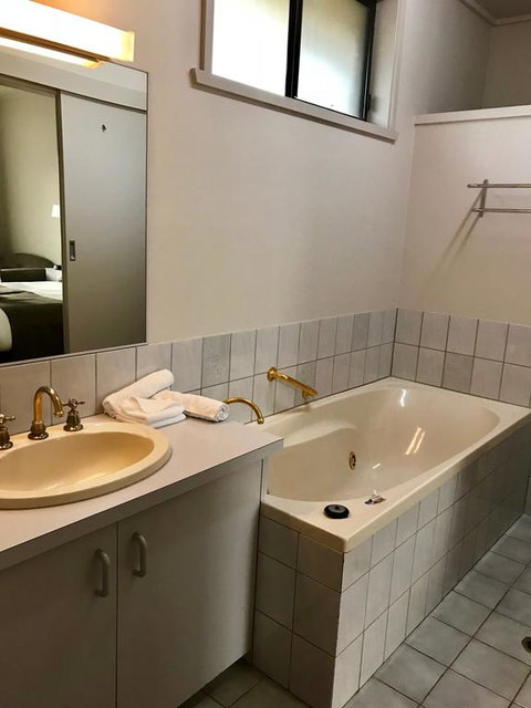 CluBarham River Motel - Hotel NSW 3