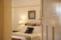 Cobb  Co Court Boutique Hotel