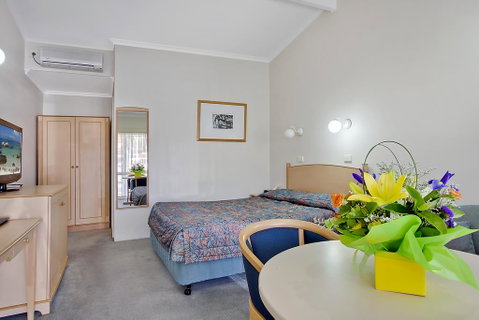 Comfort Inn Blue Lagoon - Hotel NSW 2