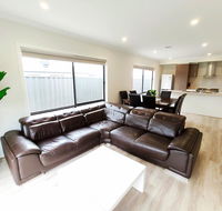 Comfortable 4BR 2Bath House Tarneit Melbourne - Hotel NSW