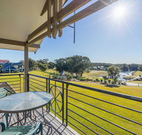 Condo 108  Horizons Resort  Golf stunning course  lake Views - Hotel NSW