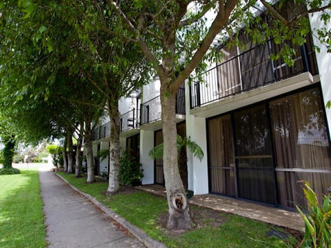 Connells Motel & Serviced Apartments - Hotel NSW 1