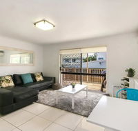 Contemporary 2 Bedroom Beachfront Apartment - Hotel NSW