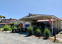 Book Coonalpyn Accommodation Vacations Hotel NSW Hotel NSW