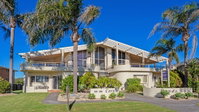 Book Forster Accommodation Vacations Hotel NSW Hotel NSW