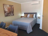 Book Kojonup Accommodation Vacations Hotel NSW Hotel NSW