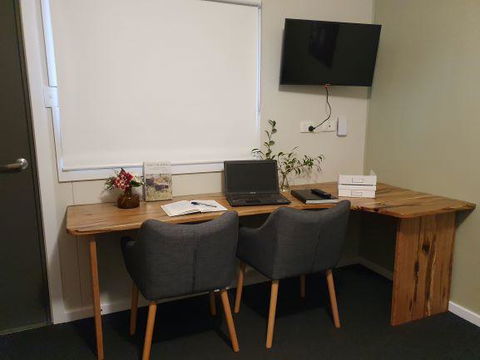 Cornwall House Accommodation - Hotel NSW 3