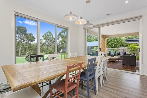 CORYMBIA - MOUNT MARTHA - Hotel NSW 2