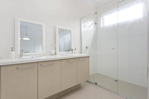 CORYMBIA - MOUNT MARTHA - Hotel NSW 0