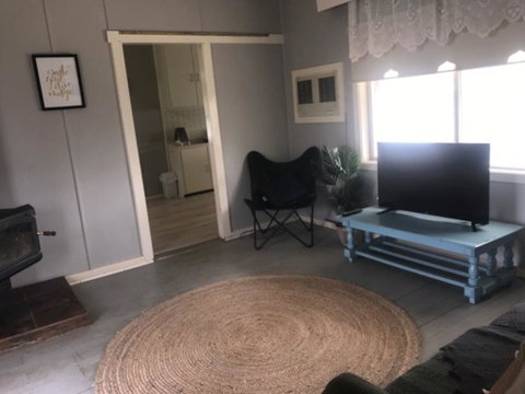 Cosy Country Cottage With AirCon - Hotel NSW 0