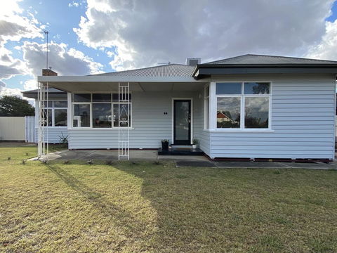 Cottage Natimuk - Hotel NSW 1