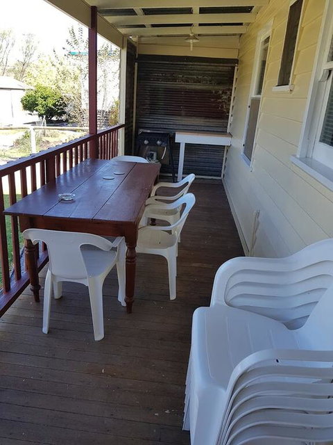 Cottage On Main - Hotel NSW 3