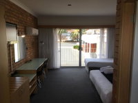 Court Street Motel