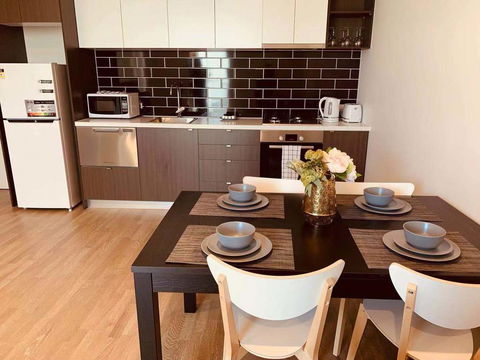Cozy & Brand New Apt In The Heart Of Western - Hotel NSW 0
