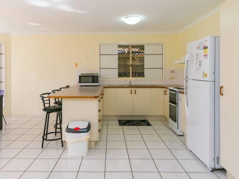 Cozy Family Holiday House - Hotel NSW 3