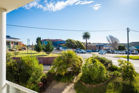 Crystal Waters Unit 2 - Hotel NSW 1