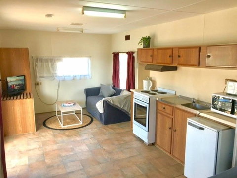 Cute Private Studio Flat With AIRCON! - Hotel NSW 3