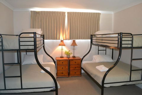 Cypress Drive Town House - Hotel NSW 1