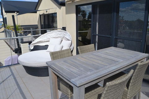 Cypress Drive Town House - Hotel NSW 3