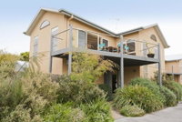 Darian Townhouse 1-28
