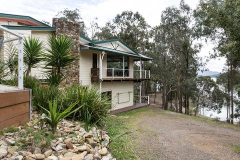 Devinegetaway - Hotel NSW 1