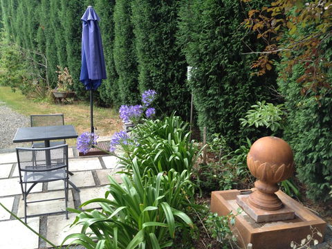 Devon Long Barn - Hotel NSW 3