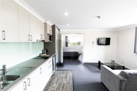 Dolphin Shores - Hotel NSW 3