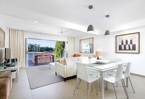 Driftwood U2 - Hotel NSW 3