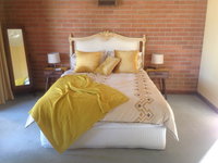 Book Dunolly Accommodation Vacations Hotel NSW Hotel NSW